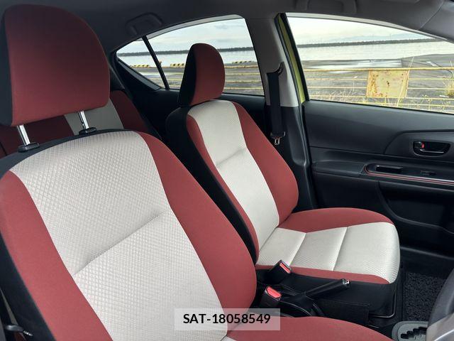 Toyota AQUA 2015-05 7614981-6