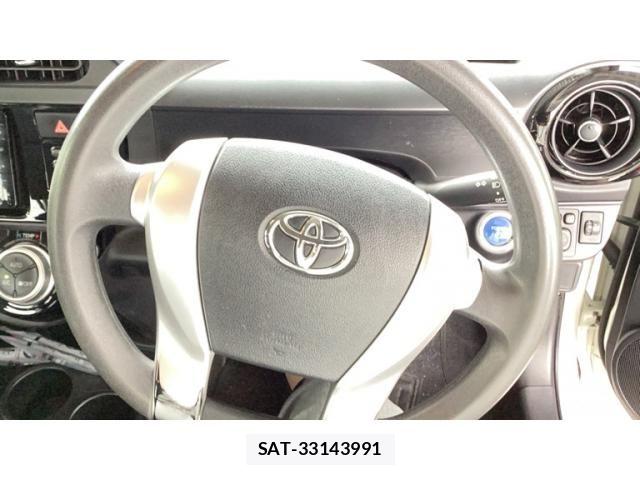 Toyota AQUA 2015-09 7614994-16