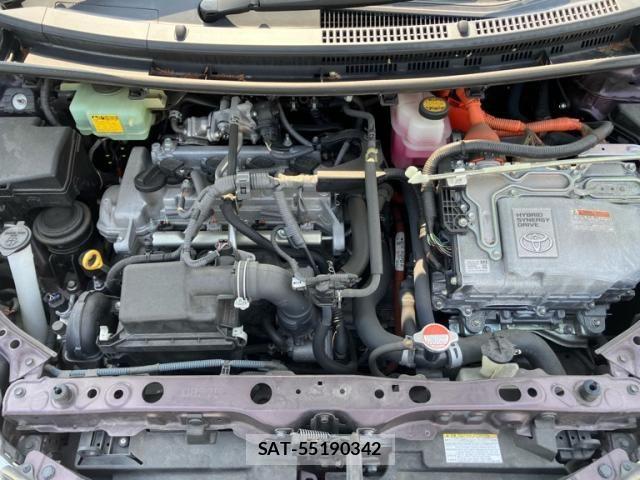 Toyota AQUA 2016-04 7614974-13