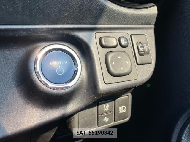 Toyota AQUA 2016-04 7614974-23
