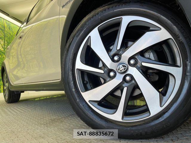 Toyota AQUA 2017-07 7614945-13