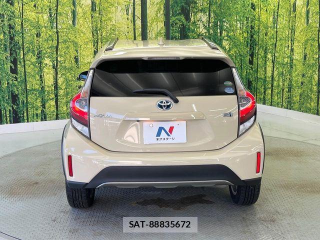 Toyota AQUA 2017-07 7614945-15