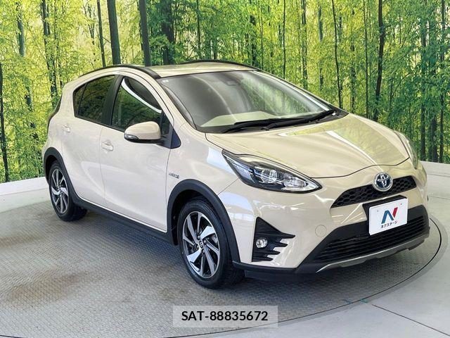 Toyota AQUA 2017-07 7614945-16