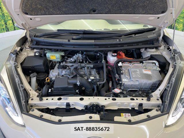 Toyota AQUA 2017-07 7614945-18