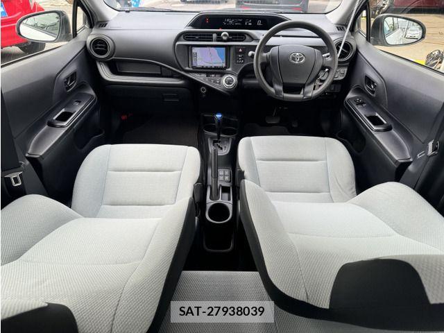Toyota AQUA 2015-12 7614989-5
