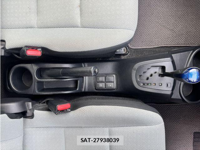 Toyota AQUA 2015-12 7614989-8