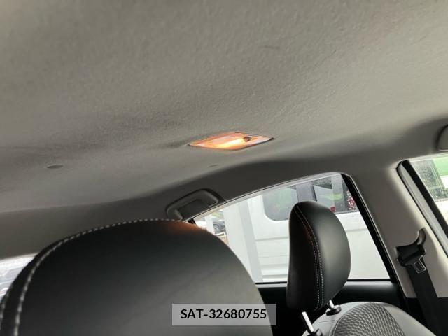 Toyota AQUA 2015-05 7614991-14