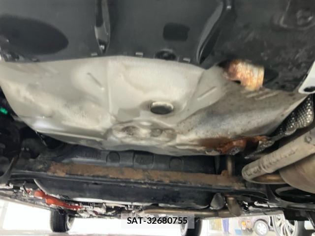 Toyota AQUA 2015-05 7614991-6