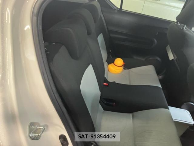 Toyota AQUA 2013-09 7614998-11