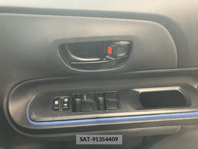 Toyota AQUA 2013-09 7614998-13