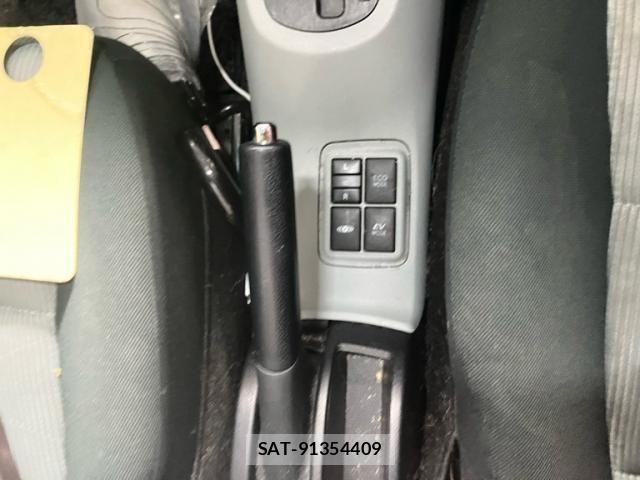 Toyota AQUA 2013-09 7614998-16