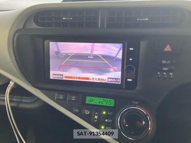 Toyota AQUA 2013-09 7614998-18