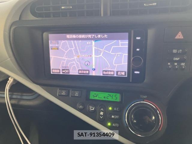 Toyota AQUA 2013-09 7614998-19
