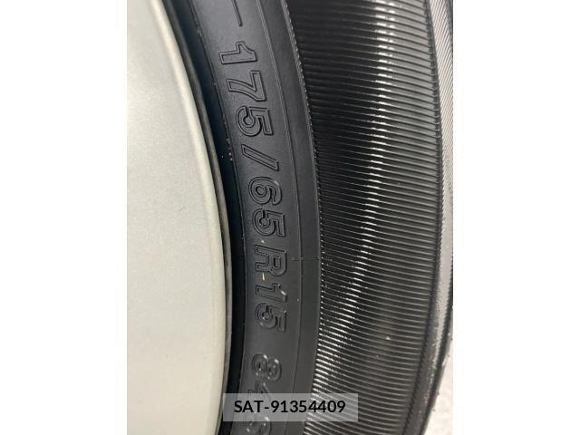 Toyota AQUA 2013-09 7614998-23