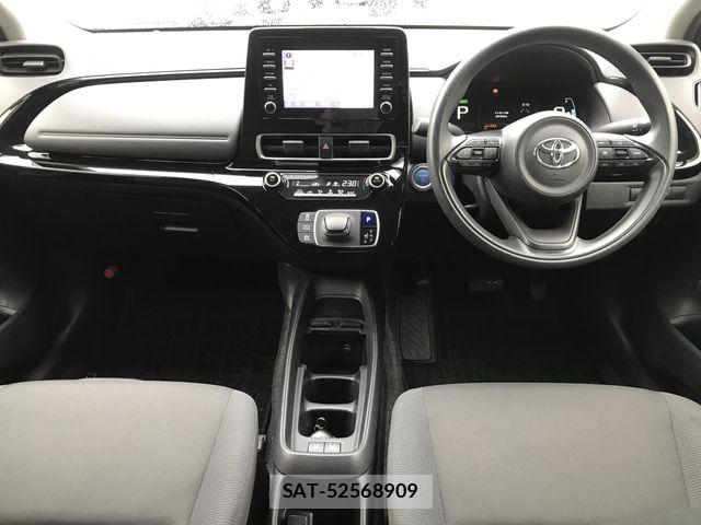 Toyota AQUA 2021-07 7614932-1
