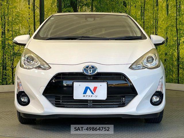 Toyota AQUA 2015-12 7614965-13