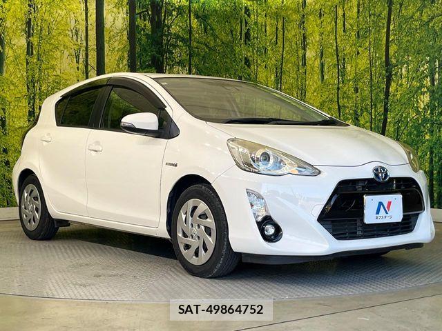 Toyota AQUA 2015-12 7614965-15