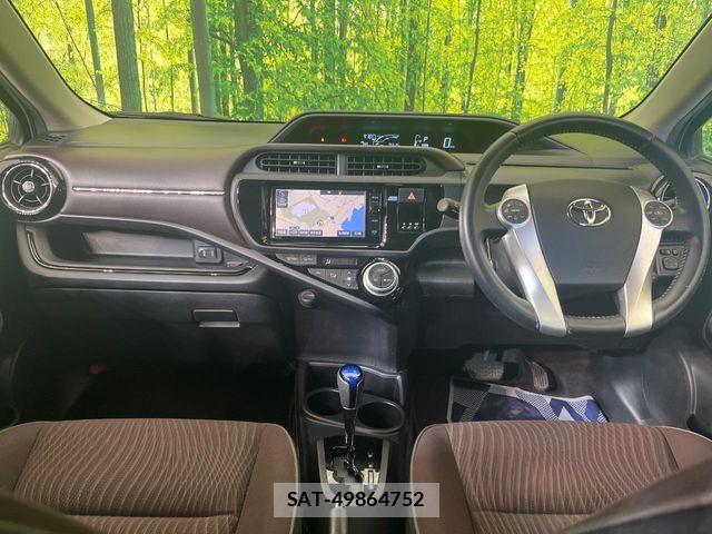 Toyota AQUA 2015-12 7614965-1