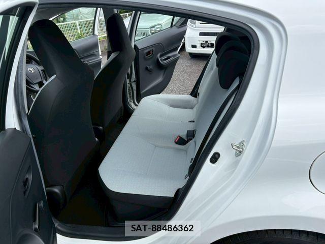 Toyota AQUA 2019-05 7614973-13