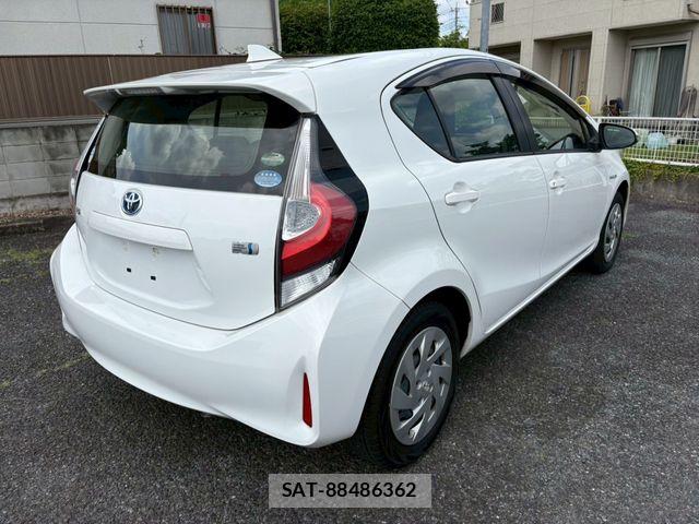 Toyota AQUA 2019-05 7614973-1