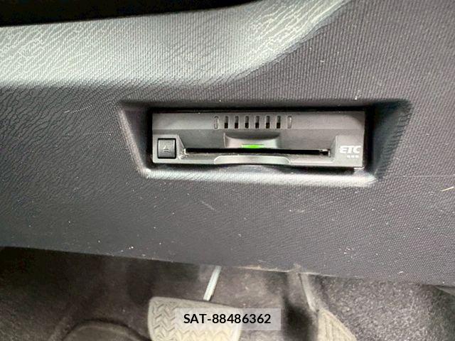 Toyota AQUA 2019-05 7614973-20