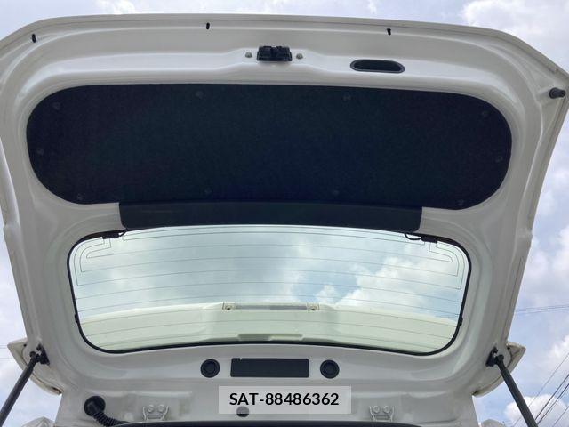 Toyota AQUA 2019-05 7614973-24