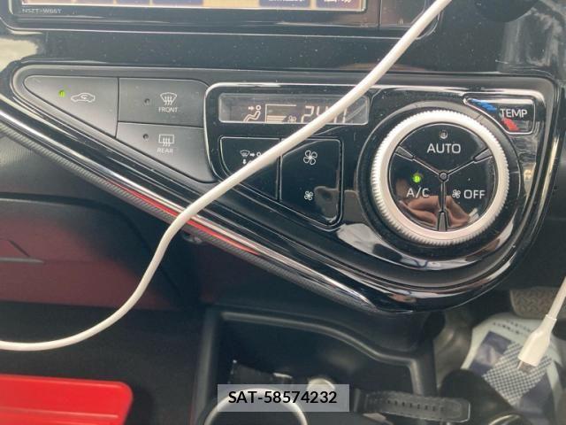 Toyota AQUA 2017-08 7614976-13