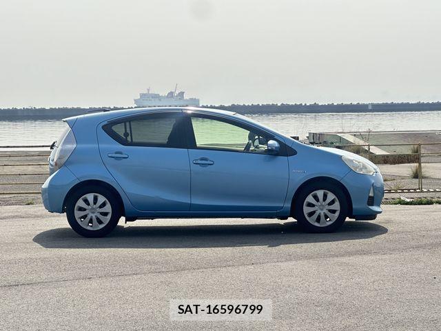 Toyota AQUA 2012-05 7614993-18