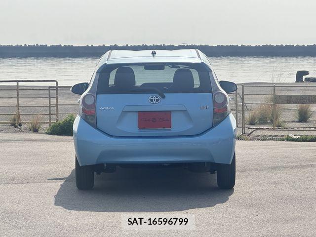 Toyota AQUA 2012-05 7614993-19