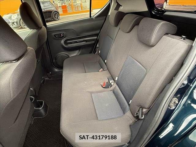 Toyota AQUA 2017-10 7614968-18