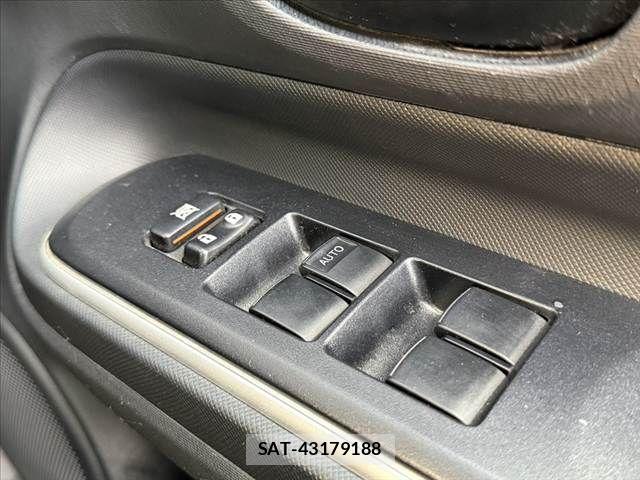 Toyota AQUA 2017-10 7614968-23
