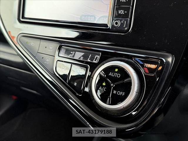Toyota AQUA 2017-10 7614968-29