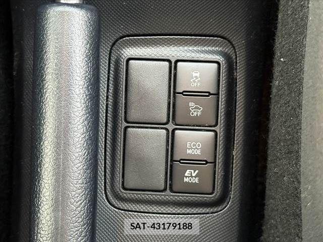Toyota AQUA 2017-10 7614968-4