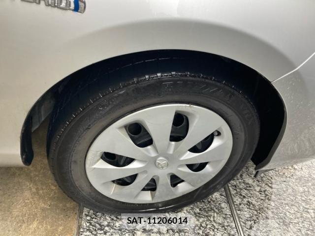 Toyota AQUA 2013-04 7615001-10