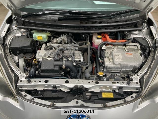Toyota AQUA 2013-04 7615001-13