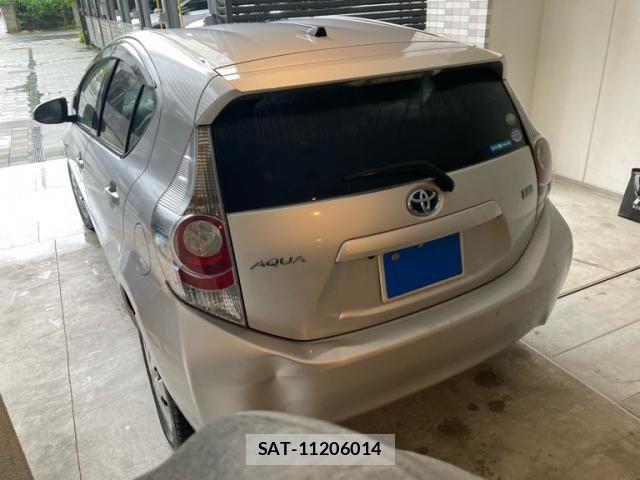 Toyota AQUA 2013-04 7615001-5
