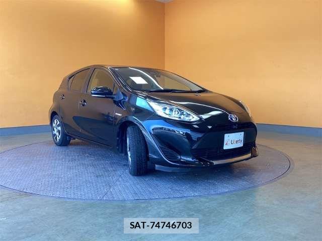 Toyota AQUA 2020-04 7614952-9