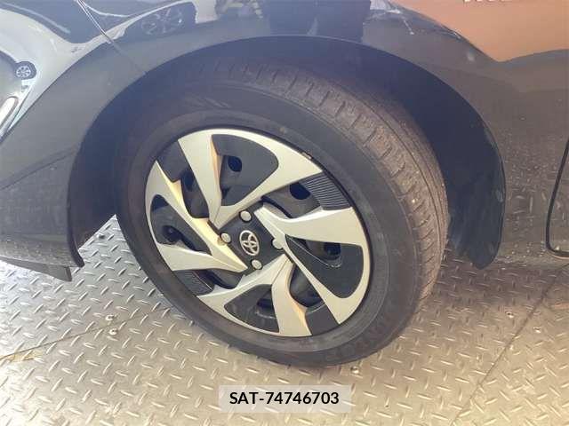 Toyota AQUA 2020-04 7614952-13
