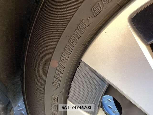 Toyota AQUA 2020-04 7614952-16
