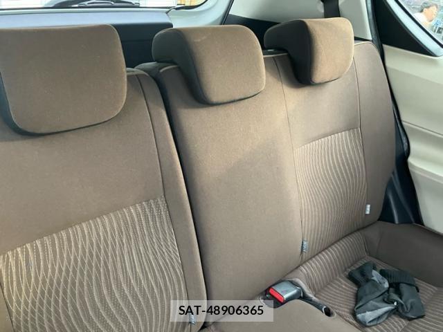 Toyota AQUA 2013-07 7614992-12