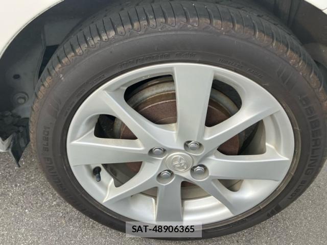 Toyota AQUA 2013-07 7614992-6