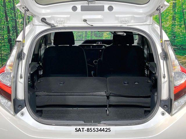 Toyota AQUA 2020-01 7614943-11
