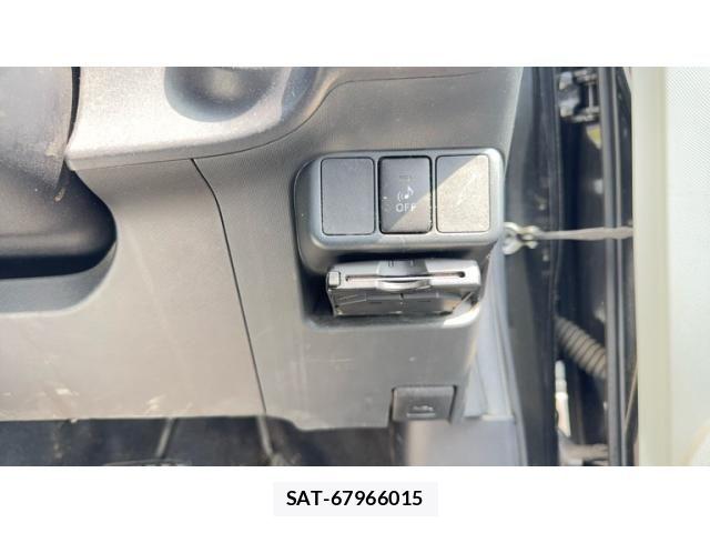 Toyota AQUA 2012-09 7615000-10