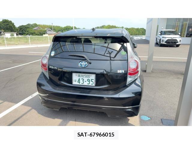 Toyota AQUA 2012-09 7615000-2