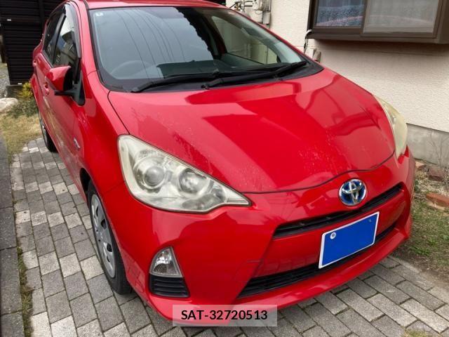Toyota AQUA 2012-09 7615002-1