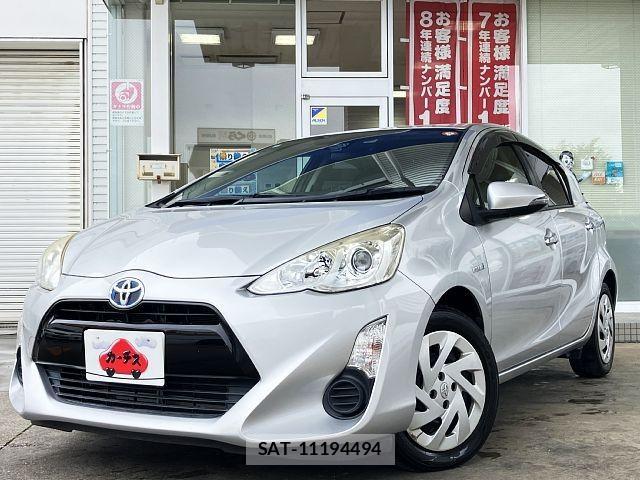 Toyota AQUA 2016-09 7614969-0