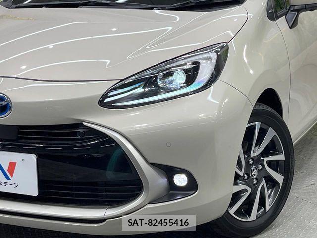 Toyota AQUA 2023-11 7614923-10