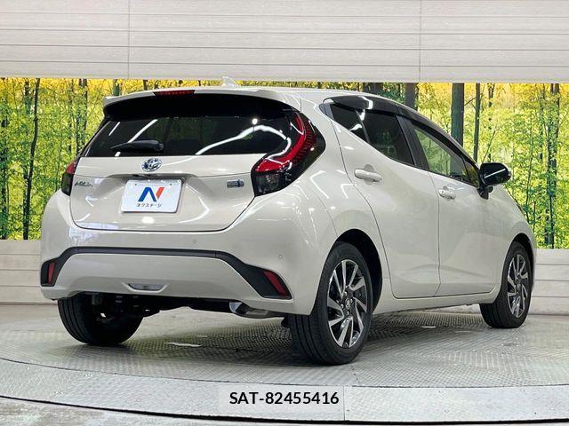 Toyota AQUA 2023-11 7614923-16