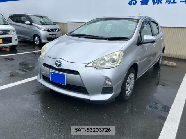 Toyota AQUA 2012-04 7614995-1