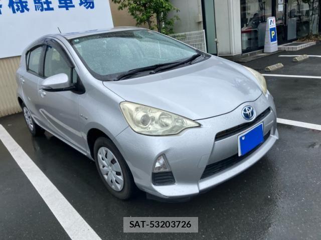 Toyota AQUA 2012-04 7614995-2